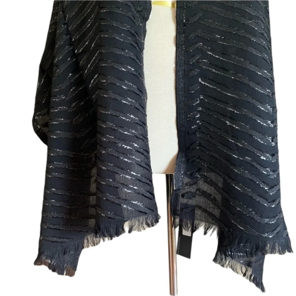 BADGLEY MISCHKA Black Wool-blend Metallic Scarf Wrap
